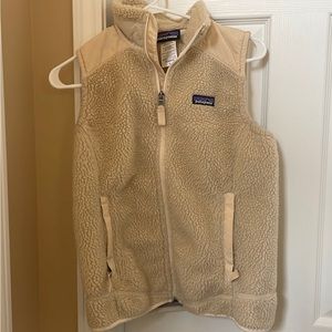 Patagonia Women’s cream Sherpa Vest